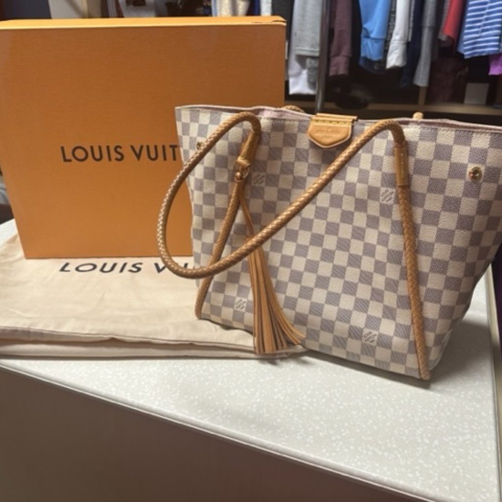 AUTHENTIC Louis Vuitton Propriano Tote